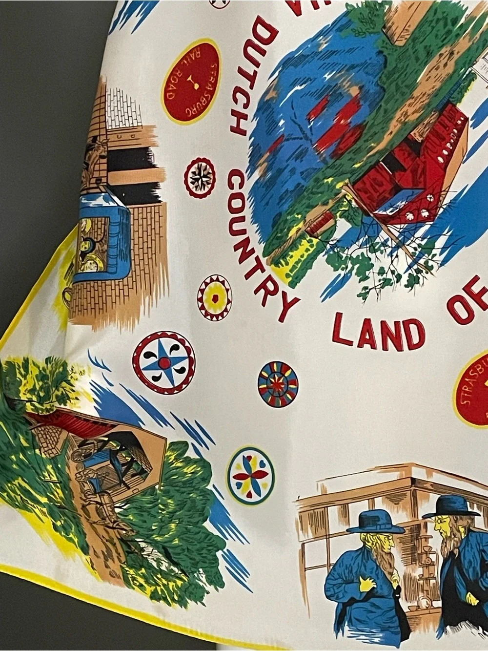 Vintage 60s Amish Pennsylvania Theme Scarf 30 In Sq Excellent Condition
